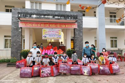 Nhiều phần quà ý nghĩa hỗ trợ kịp thời cho thiếu nhi có hoàn cảnh khó khăn nhân dịp Tết nguyên đán Nhâm Dần 2022